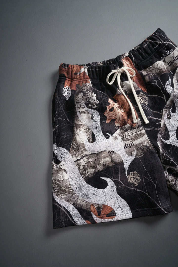 MEMPO OVERSIZED POST LOUNGE SWEAT SHORTS IN DARC WOODLAND CAMO