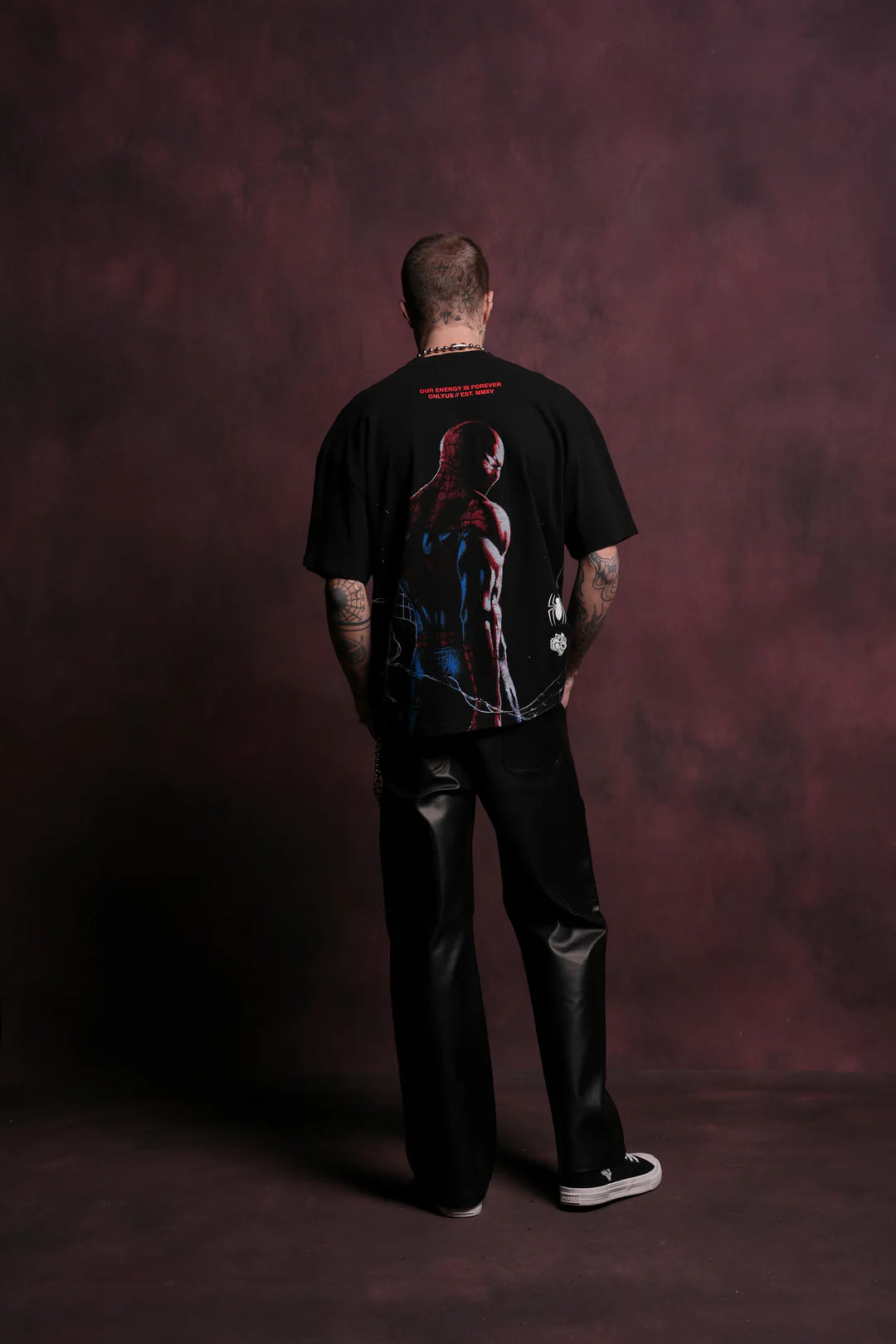 WEB OF SHADOWS "PREMIUM" OVERSIZED TEE IN BLACK