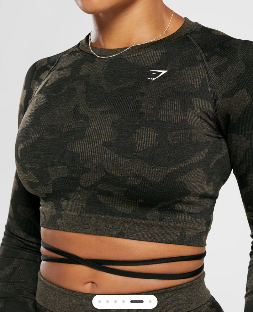 ADAPT CAMO SEAMLESS RIBBED LONG SLEEVE CROP TOP