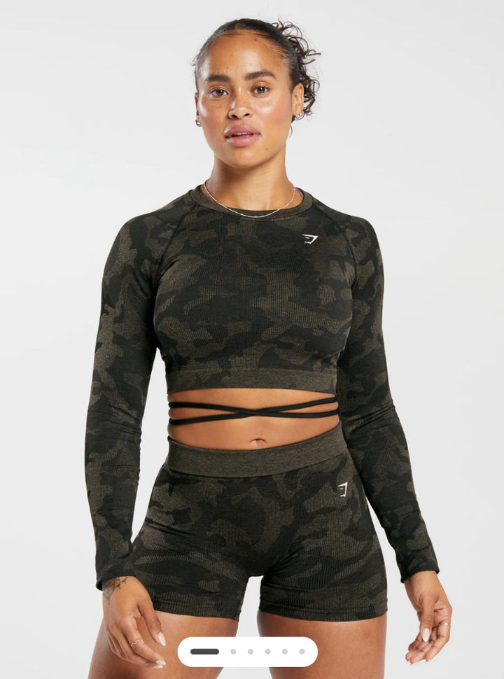 ADAPT CAMO SEAMLESS RIBBED LONG SLEEVE CROP TOP