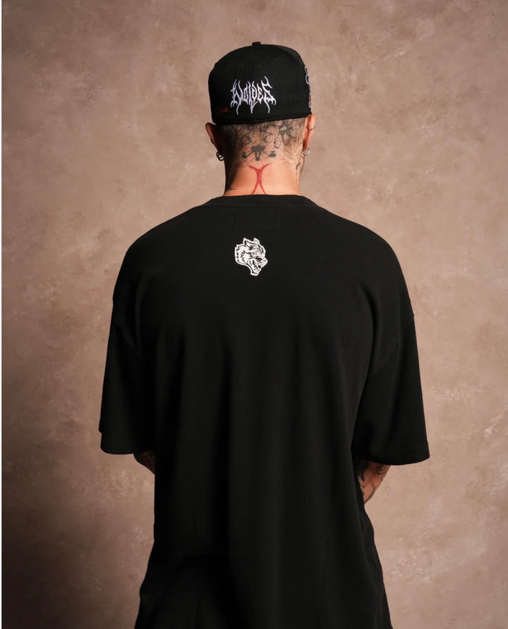 CAMISETA EXTRAGRANDE PREMIUM DE MICKEY MOUSE HESH EN COLOR NEGRO.