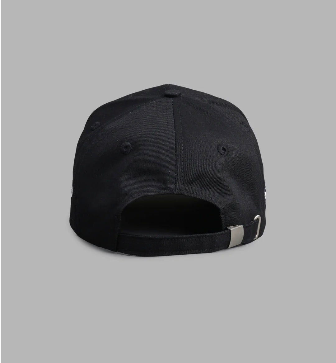 GORRA DE 5 PANELES BIG BAD WOLF EN COLOR NEGRO