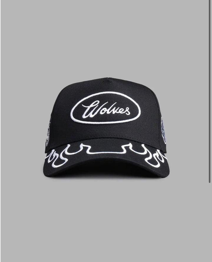 GORRA DE 5 PANELES BIG BAD WOLF EN COLOR NEGRO