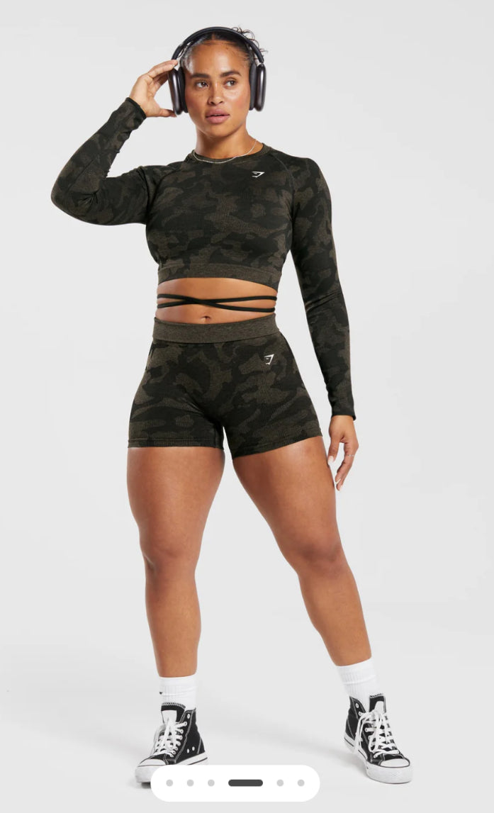 ADAPT CAMO SEAMLESS RIBBED LONG SLEEVE CROP TOP