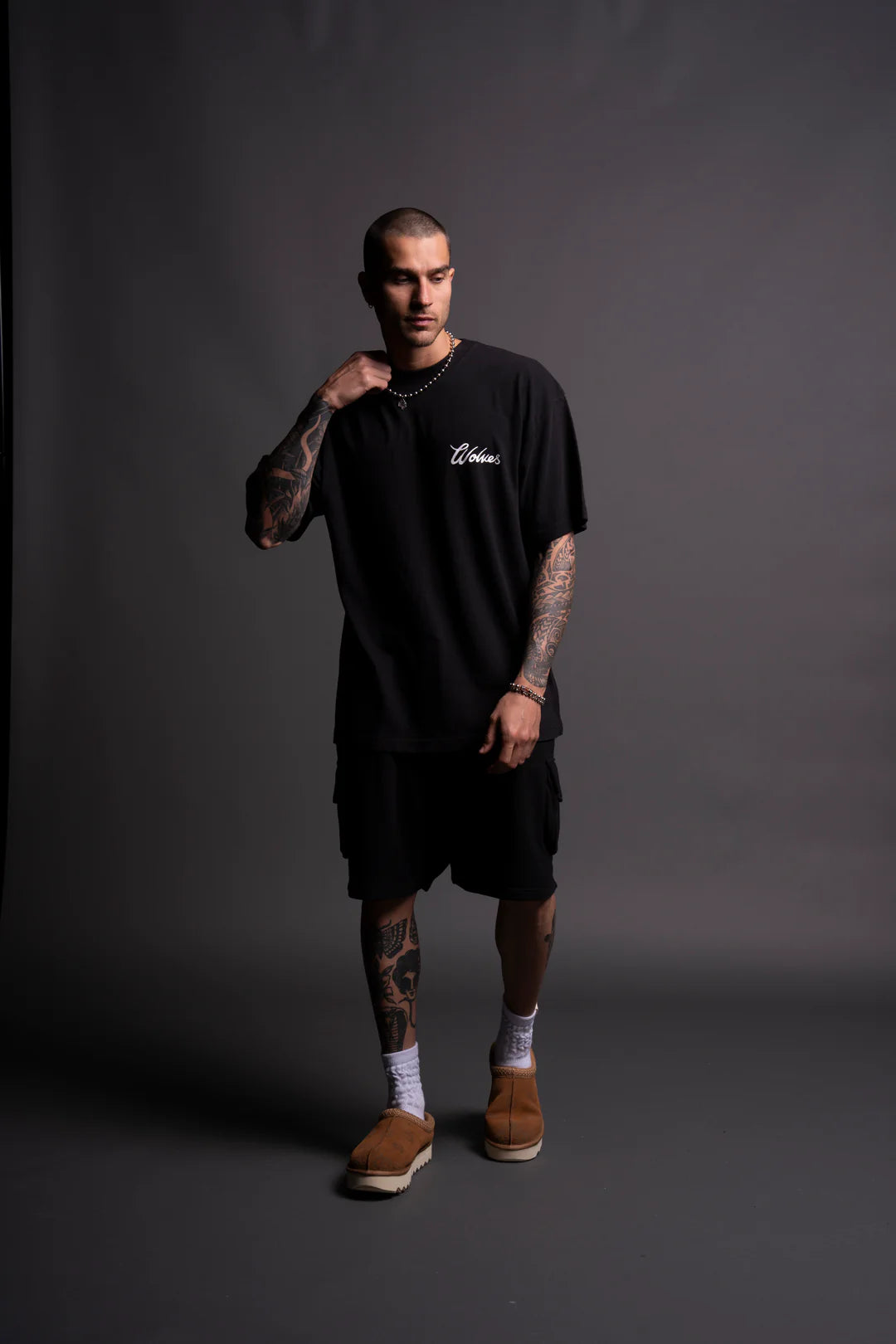 THE TALE "PREMIUM" OVERSIZED TEE IN BLACK